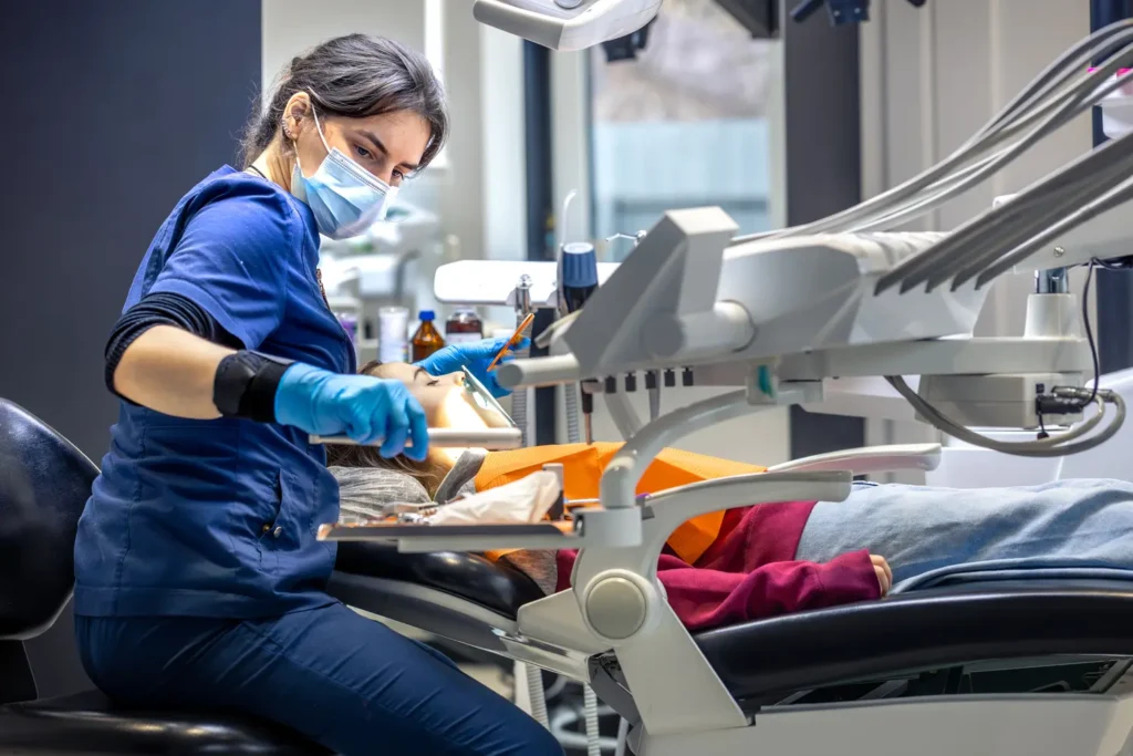 Diplomado de Odontología Restauradora 3