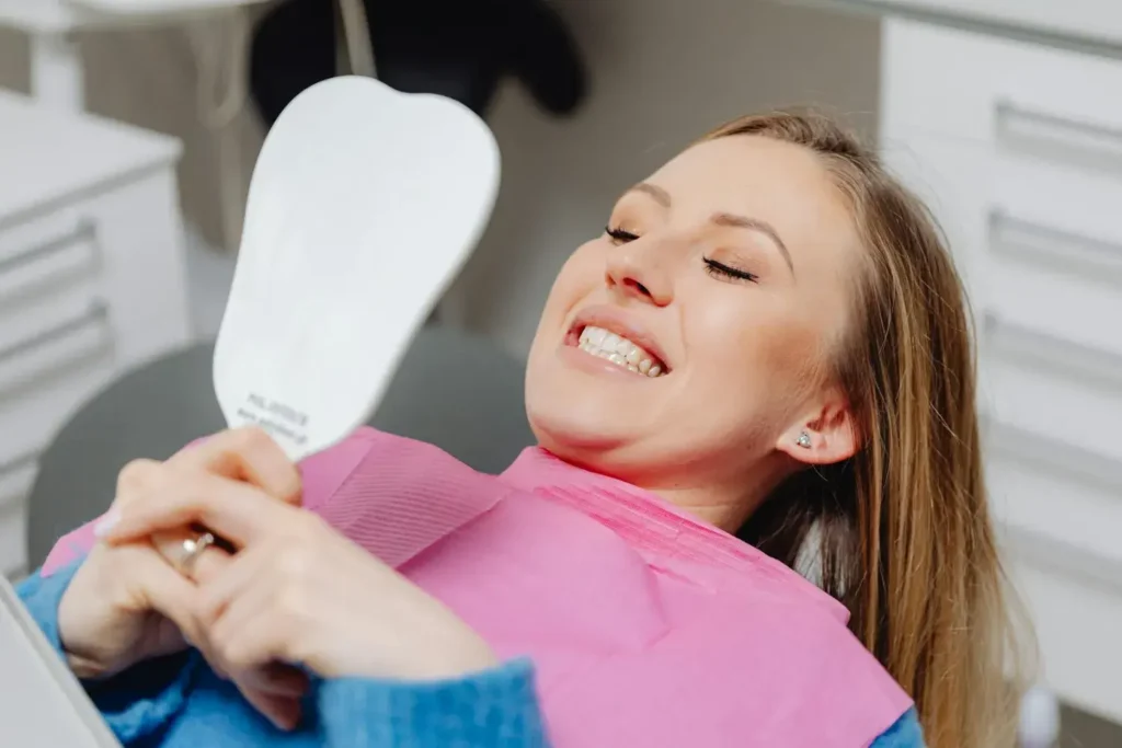 Diplomado-en-Tecnicas-Avanzadas-de-Blanqueamiento-Dental-2