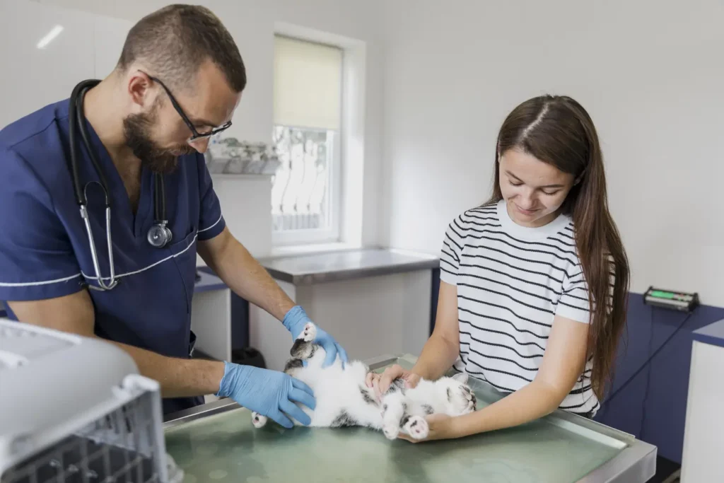 Diplomado en Atención Crítica Veterinaria Aplicada (ECCUCI) 3