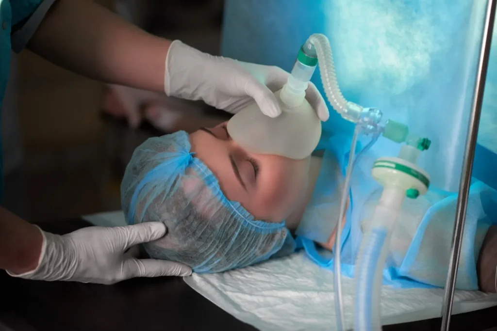 Maestría en Anestesia y Sedación en Cirugía Estética para Equipos Clínicos 3