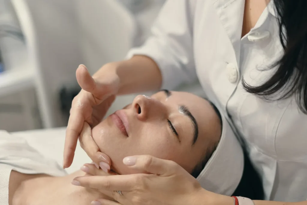 Maestría en Dermatoestética en Fototipos Altos Riesgos y Protocolos 2