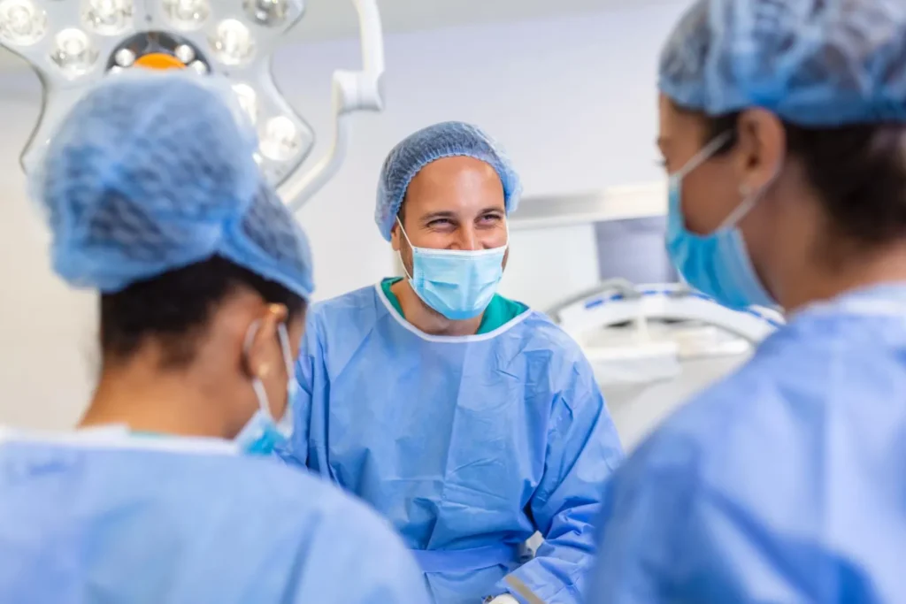 Maestría en Manejo de Complicaciones en Cirugía y Medicina Estética 2