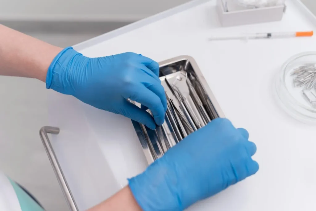 Master en Gestion du Matériel Chirurgical et des Implants pour Auxiliaires 1