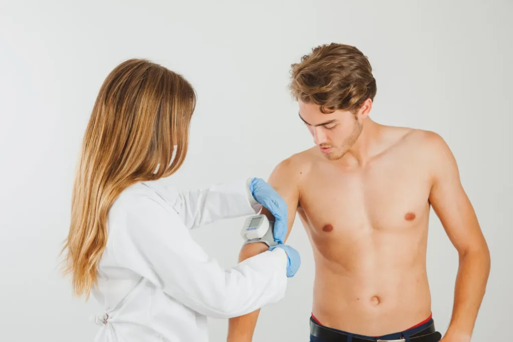 Master en Gynécomastie et Chirurgie Mammaire Masculine 3